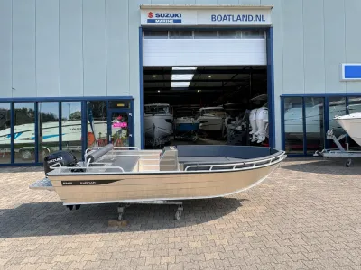 aluminium open boot buiten botenhal