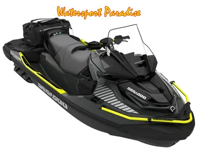 grijze waterscooter op witte achtergrond