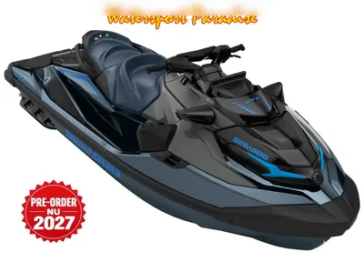 blauwe waterscooter op witte achtergrond