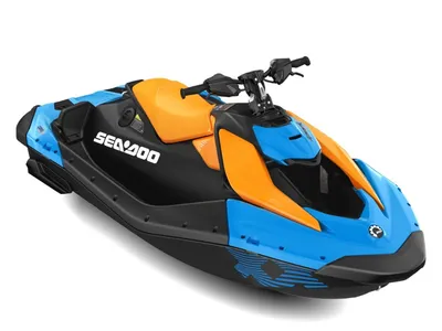 blauwe en oranje waterscooter op witte achtergrond