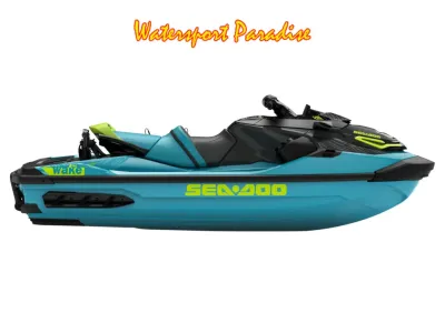 turkooise waterscooter op witte achtergrond