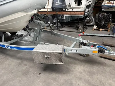 boottrailer met aluminium gereedschapskist
