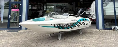 open boot op dolly voor showroom