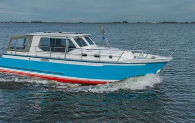 motorboot op open water