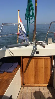 achterdek en kuip van zeilboot