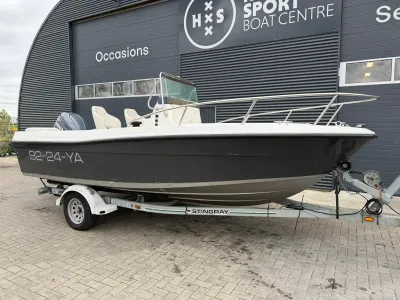 consoleboot op trailer voor bedrijfspand