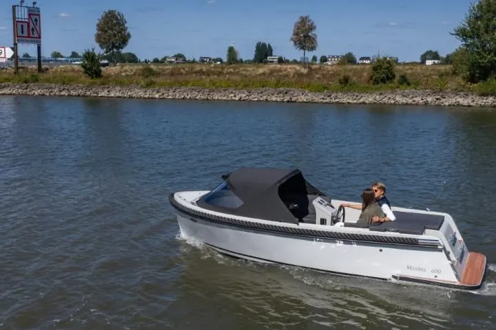 Maxima 600