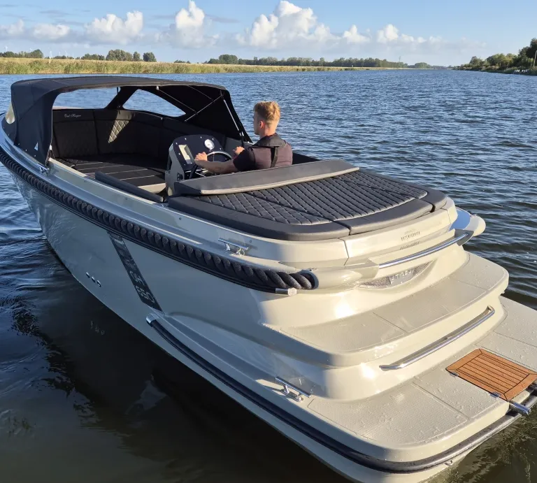 Oudhuijzer 650 Tender