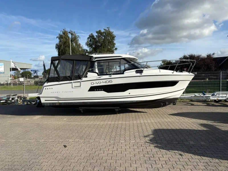 Jeanneau Merry Fisher 795