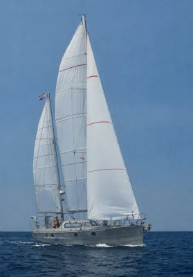 zeiljacht aluminium expeditiecruiser op zee