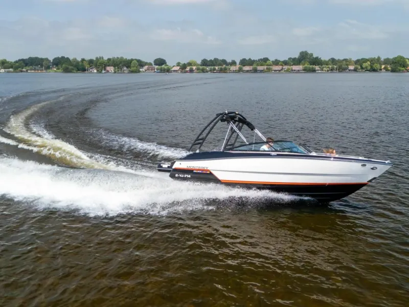 Monterey 238 Super Sport