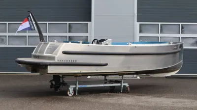 aluminium tender op transportkar voor loods