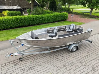 aluminium visboot op aanhanger